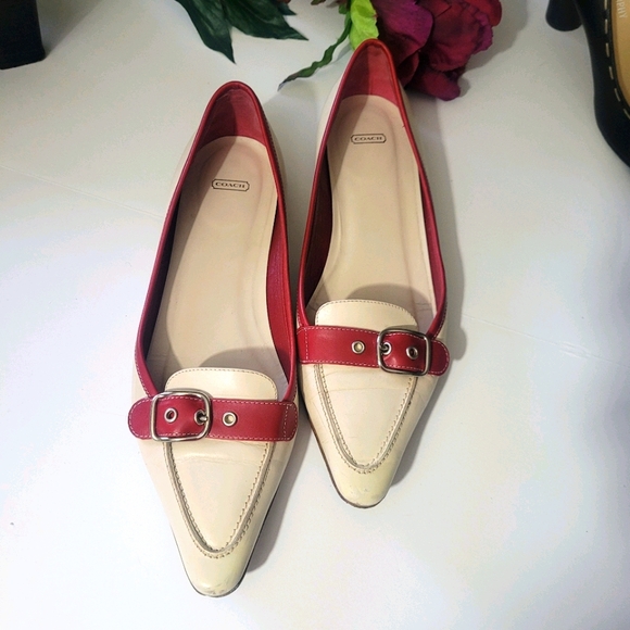 Coach Yardley pointy flats Size 7.5 - Picture 3 of 9